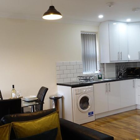 Luxury 2 Bed 2 Bath - Free Parking - 5Min To Airport - Sleeps 6 Lägenhet Ashford  Exteriör bild