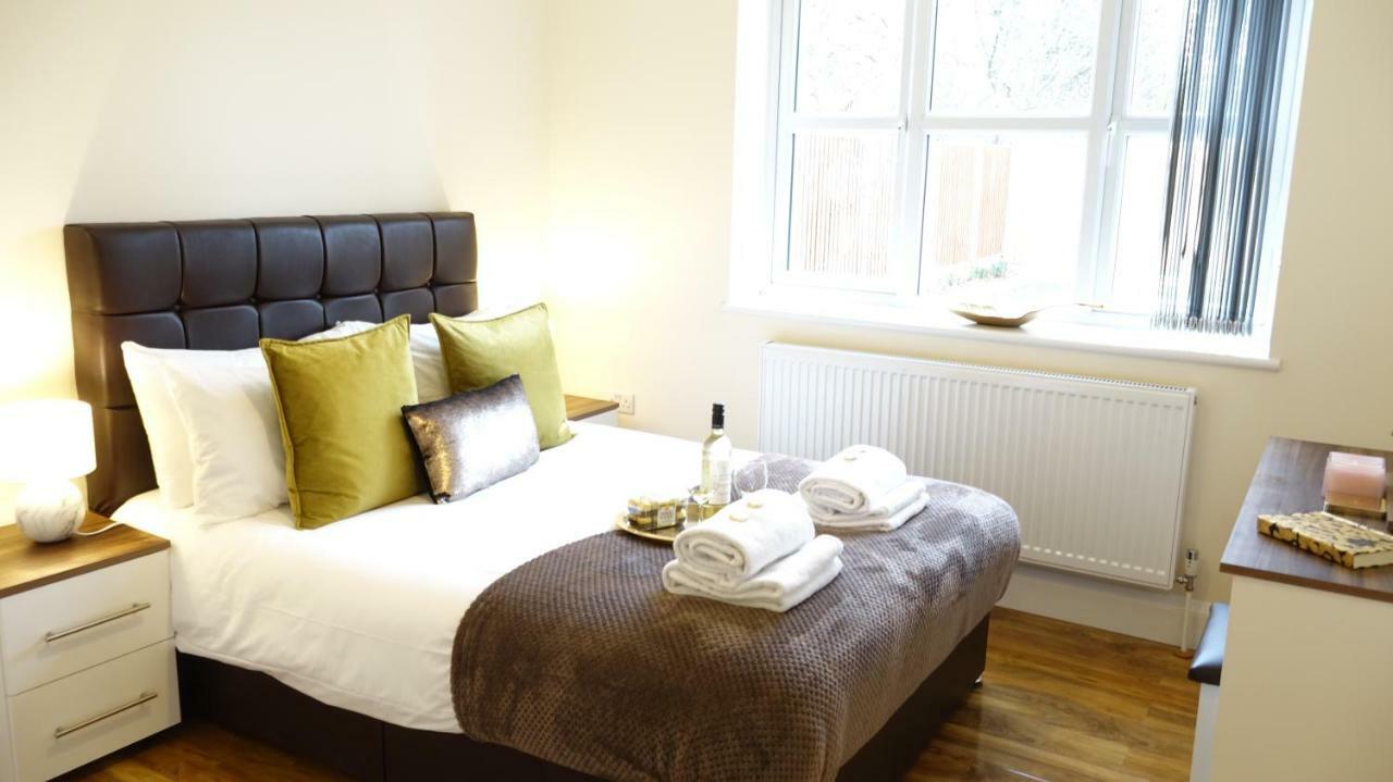 Luxury 2 Bed 2 Bath - Free Parking - 5Min To Airport - Sleeps 6 Lägenhet Ashford  Exteriör bild