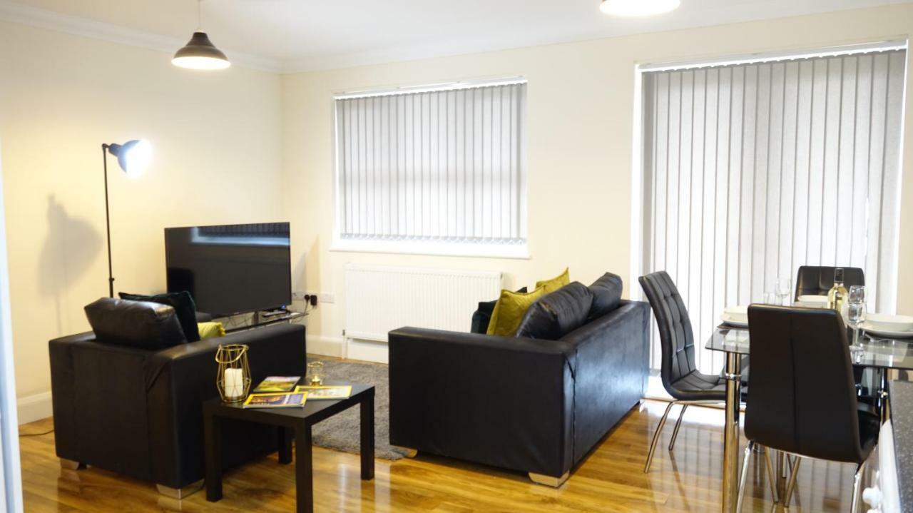 Luxury 2 Bed 2 Bath - Free Parking - 5Min To Airport - Sleeps 6 Lägenhet Ashford  Exteriör bild