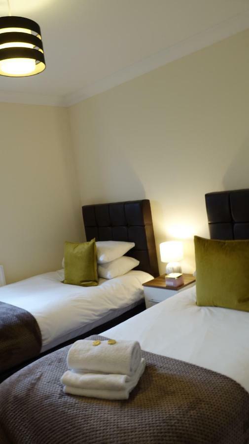 Luxury 2 Bed 2 Bath - Free Parking - 5Min To Airport - Sleeps 6 Lägenhet Ashford  Exteriör bild