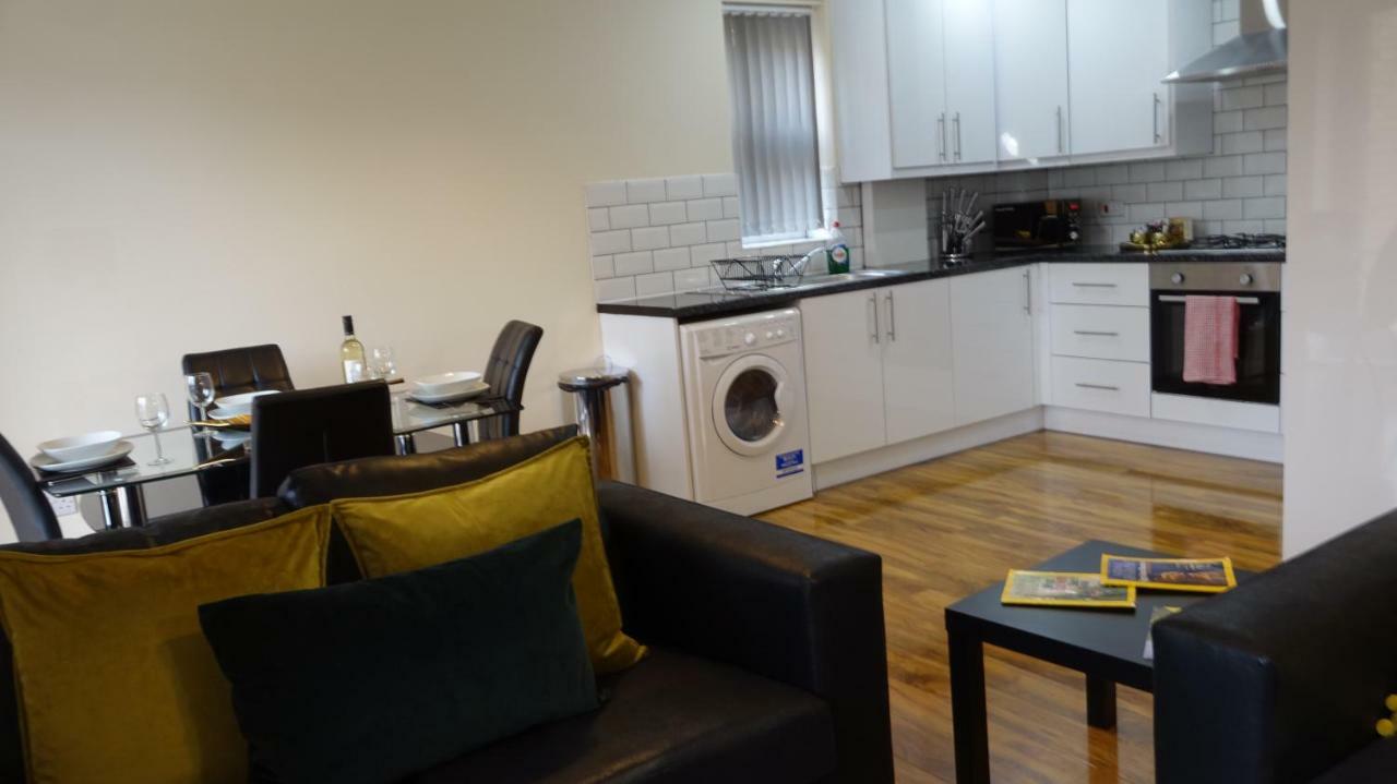 Luxury 2 Bed 2 Bath - Free Parking - 5Min To Airport - Sleeps 6 Lägenhet Ashford  Exteriör bild