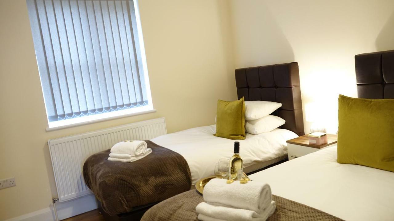 Luxury 2 Bed 2 Bath - Free Parking - 5Min To Airport - Sleeps 6 Lägenhet Ashford  Exteriör bild