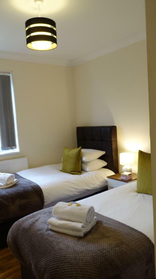Luxury 2 Bed 2 Bath - Free Parking - 5Min To Airport - Sleeps 6 Lägenhet Ashford  Exteriör bild